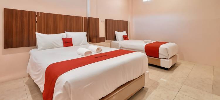 RedDoorz伊斯兰教义酒店-靠近巴东大市场(RedDoorz Syariah Near Pasar Raya Padang)图片