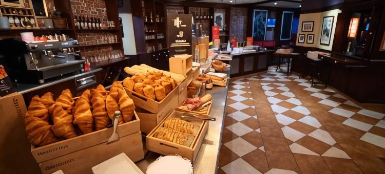 宜必思沙特尔西卢斯酒店(Ibis Chartres Ouest Lucé)图片