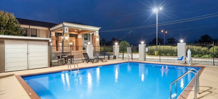 河湾贝斯特韦斯特酒店(Best Western Bayou Inn)图片