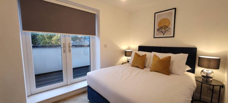 Hybrid Resi - Mitcham Close to Tooting and Wimbledon图片