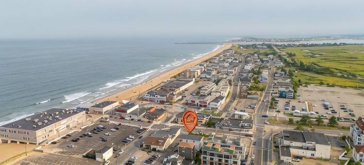 格兰德滨海科兹索尔兹伯里海滩度假屋(The Grand Coastal Koz at Salisbury Beach)图片