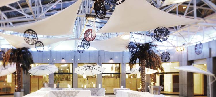 诺富特阿特里亚尼姆斯中心酒店(Novotel Atria Nîmes Centre)图片