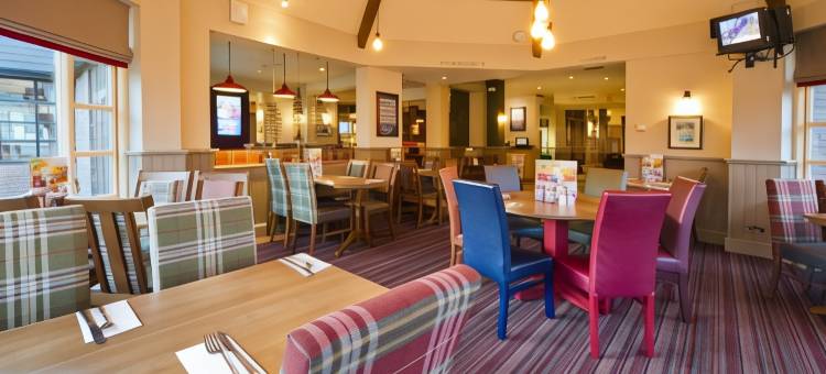 布罗姆斯格罗夫市中心普里米尔酒店(Premier Inn Bromsgrove Central)图片