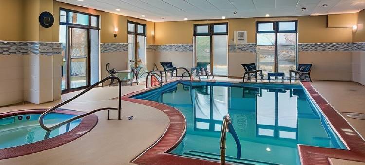 智选假日套房酒店月桂树(Holiday Inn Express & Suites Laurel)图片