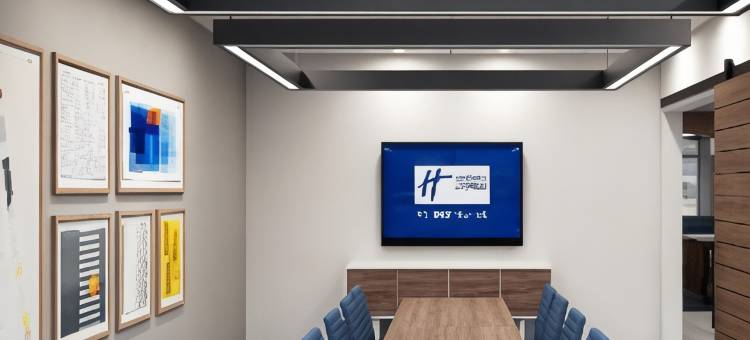 斯塔克智选假日酒店(Holiday Inn Express Starke)图片