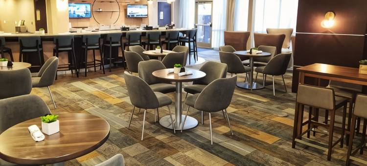 麦迪逊东坎布里亚酒店(Cambria Hotel Madison East)图片