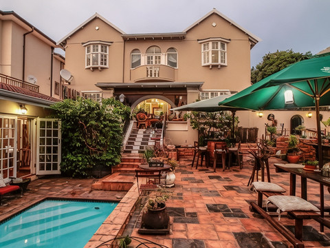 德班橡实B&B旅馆