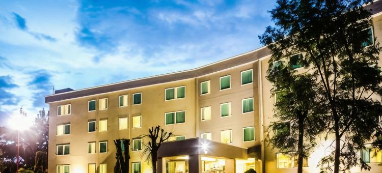 佩里诺特快捷假日酒店(Fiesta Inn Express Perinorte)图片