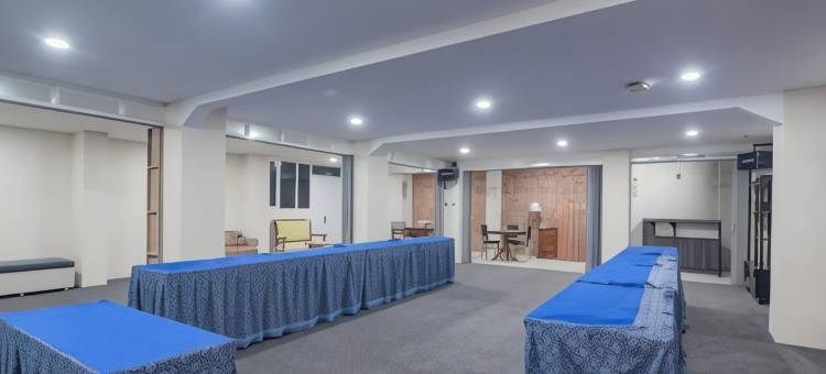 红门酒店@阿尔维加酒店-哈桑萨迪金医院附近-万隆(RedDoorz at Arwiga Hotel Near RS Hasan Sadikin Bandung)图片