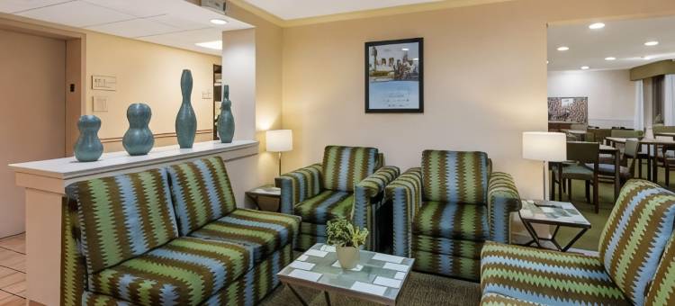 黎明城索格拉斯米尔斯拉昆塔温德姆套房酒店(La Quinta Inn & Suites by Wyndham Sawgrass)图片