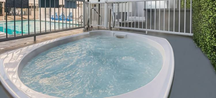 维多利亚海港戴斯酒店(Days Inn by Wyndham Victoria on the Harbour)图片