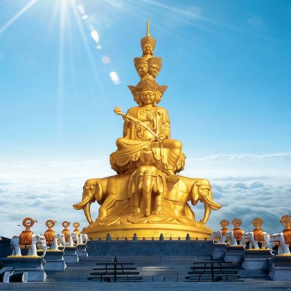 成都+峨眉山+乐山大佛+阆中古城+三星堆博物馆7日6晚私家团