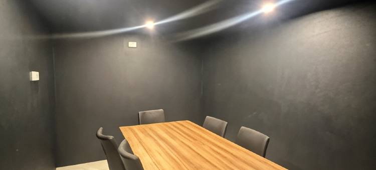 鸚鵡隐居处(Cockatoo Retreat)图片