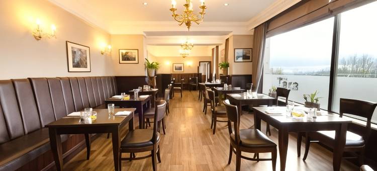 哈顿庭园酒店(Hatton Court Hotel)图片