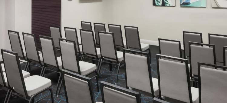 迈阿密多拉尔/海豚购物中心欢朋酒店及套房(Hampton Inn & Suites Miami-Doral/Dolphin Mall)图片