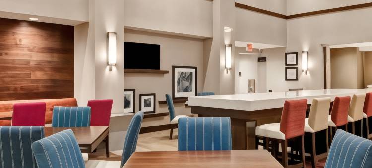 底特律特洛伊欢朋套房酒店(Hampton Inn & Suites Detroit/Troy)图片