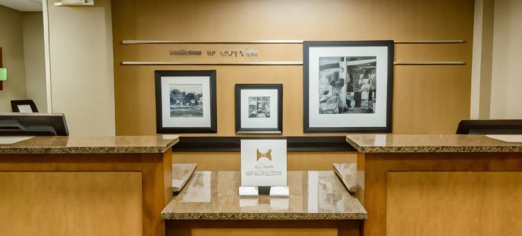 卡利维尔I-75/科夫湖州立公园希尔顿欢朋酒店(Hampton Inn Caryville-I-75/Cove Lake State Park)图片