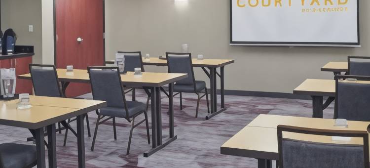 底特律特洛伊万豪万怡酒店(Courtyard Detroit Troy)图片