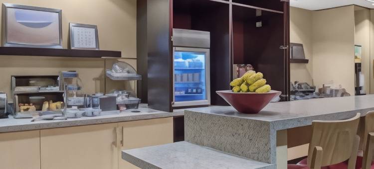 诺克斯维尔锡特布拉夫万豪TownePlace酒店(TownePlace Suites Knoxville Cedar Bluff)图片