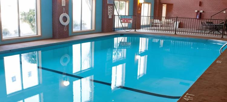 费尔维尤套房旅馆(Fairview Inn & Suite)图片