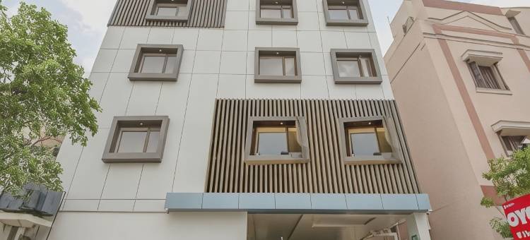 首都 O 23031 V 酒店(Townhouse City Centre Vijayawada Formerly V Hotels)图片