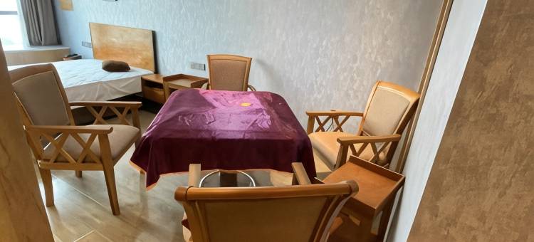 锌宏咖啡酒店(南充高坪万达广场店)图片