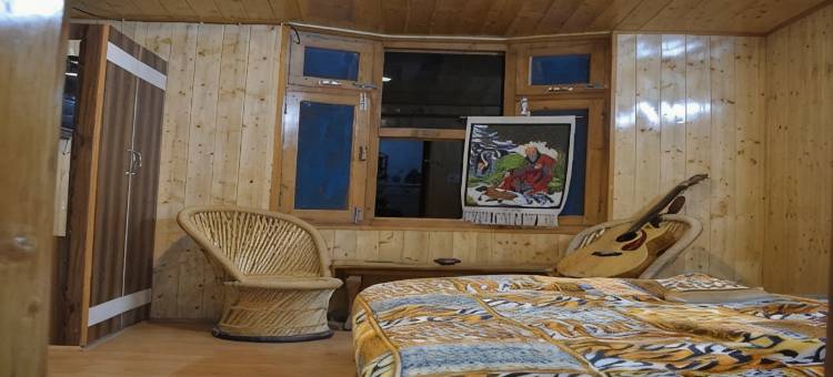 Abhishek Charas Homestay图片