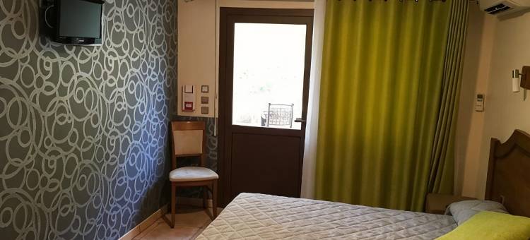 老拱门酒店(Aux Vieux Arceaux)图片