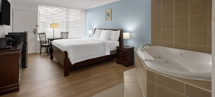 巴特勒/特斯拉生物疗愈温德姆华美达度假村(Ramada by Wyndham Butler/Tesla Biohealing Resort )图片