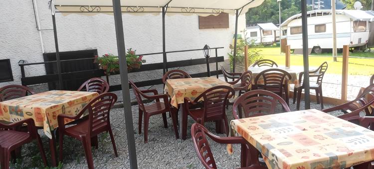 坎波多尔奇诺露营酒店(Campodolcino Camping)图片
