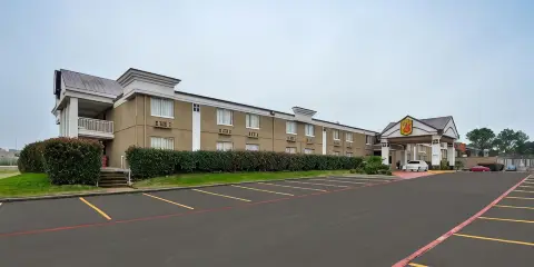 大草原城北温德姆速8酒店