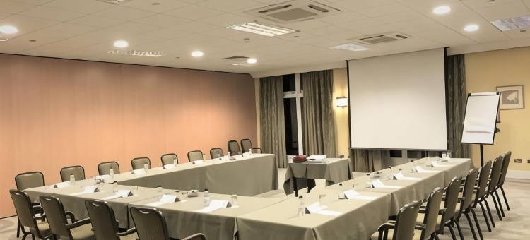 Holiday Inn 凯尼尔沃思(Holiday Inn Kenilworth - Warwick)图片