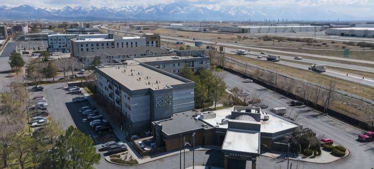 盐湖城机场福朋喜来登酒店(Four Points by Sheraton Salt Lake City Airport)图片