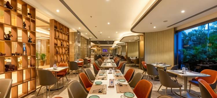 快捷商务豪华酒店(Express Inn the Business Luxury Hotel)图片