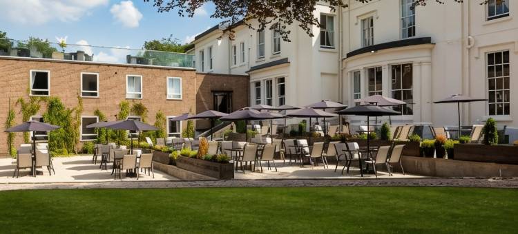 雷恩山庄(RainHill Hall Hotel)图片