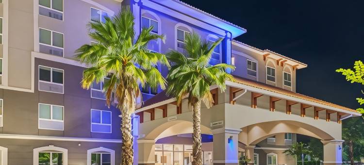 Holiday Inn Express & Suites ST. Petersburg - Madeira Beach图片