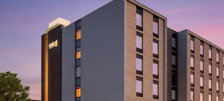 德梅因德雷克大学希尔顿惠庭套房酒店(Home2 Suites des Moines at Drake University)图片