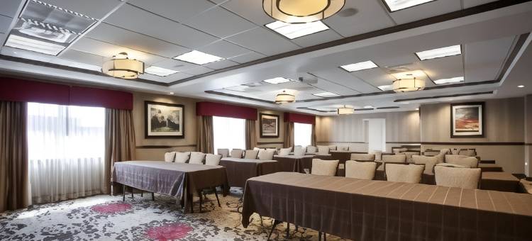 雷顿公园贝斯特韦斯特优质酒店(Best Western Plus Layton Park Hotel)图片