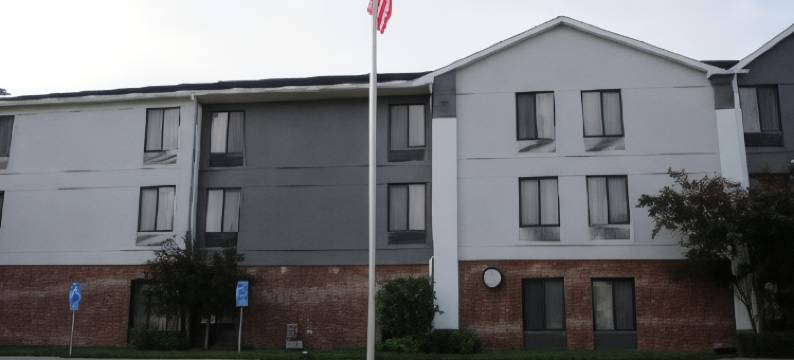 卡里索斯普林斯贝斯特韦斯特优质套房酒店(Best Western Plus Carrizo Springs Inn  Suites)图片