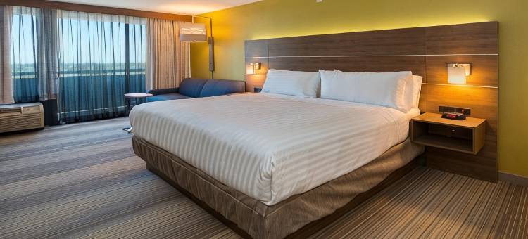 福乐顿-安纳海姆智选假日酒店(Holiday Inn Express FULLERTON - ANAHEIM by IHG)图片