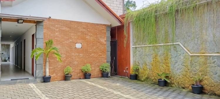 Urbanview DeJati House Jatikramat Bekasi图片