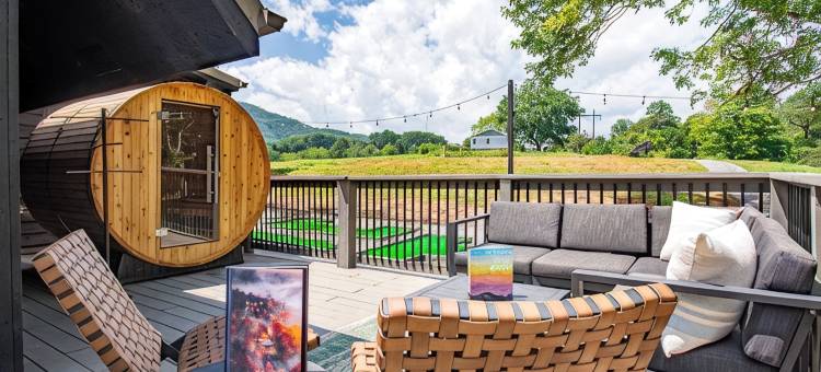 Luxe A-Frame, Stunning Views, Pickleball, Sauna, Mini Golf, Mins to Downtown AVL图片