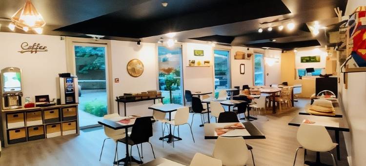 巴黎戴高乐机场阿克蒂苏尔斯施坦丁套房酒店(Standing Hotel Suites by Actisource)图片