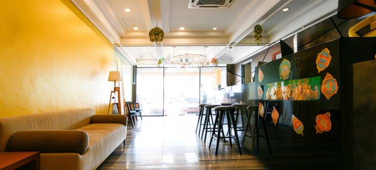 斯里伊斯干达金顶酒店(Golden Roof Hotel, Seri Iskandar)图片