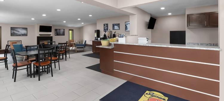 布里奇波特速8酒店(Super 8 by Wyndham Bridgeport/Clarksburg Area)图片