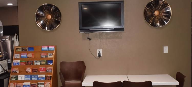 奥科维尔速8酒店(Super 8 by Wyndham Okawville)图片