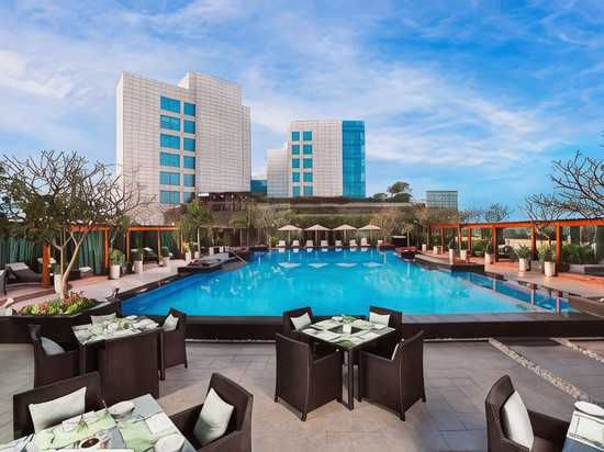 里拉安姆比尔古尔冈酒店