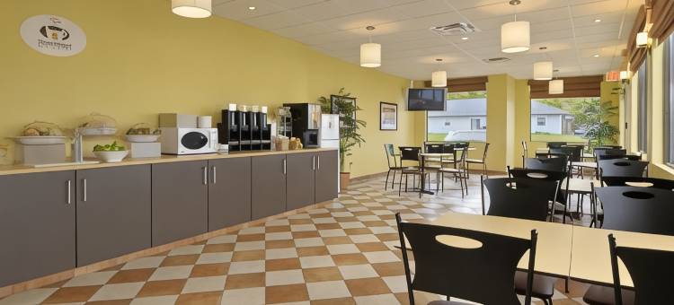 坎贝尔顿温德姆速8酒店(Super 8 by Wyndham Campbellton NB)图片