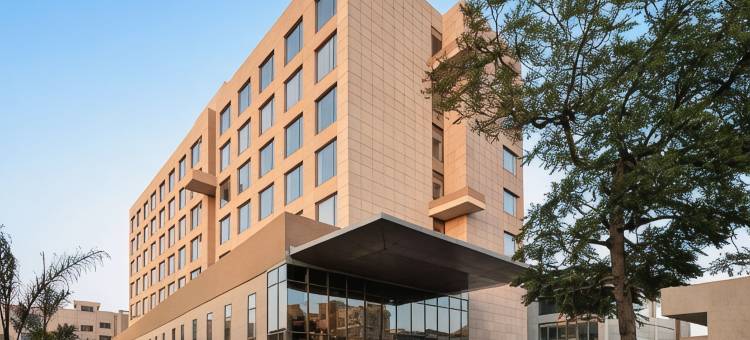 华美达安可温德姆比瓦迪花园广场(Ramada Encore By Wyndham Bhiwadi Phool Bagh Chowk)图片