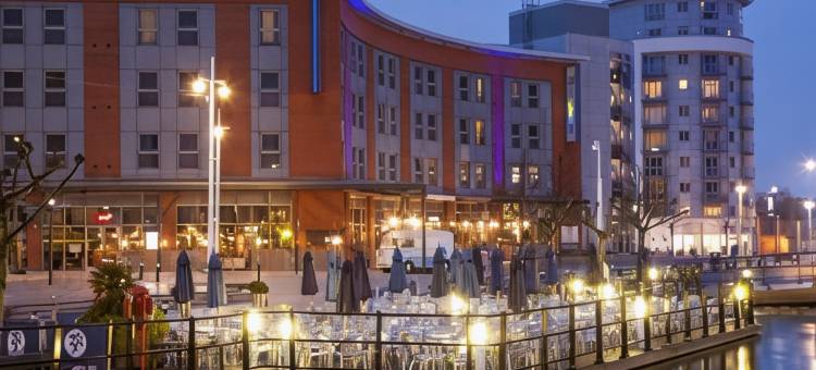 朴次茅斯冈沃夫码头智选假日酒店(Holiday Inn Express Portsmouth - Gunwharf Quays)图片